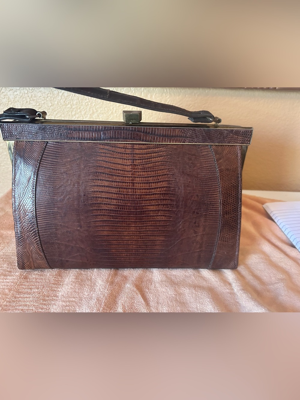 Vintage 1950’s Classic Brown Leather handbag
